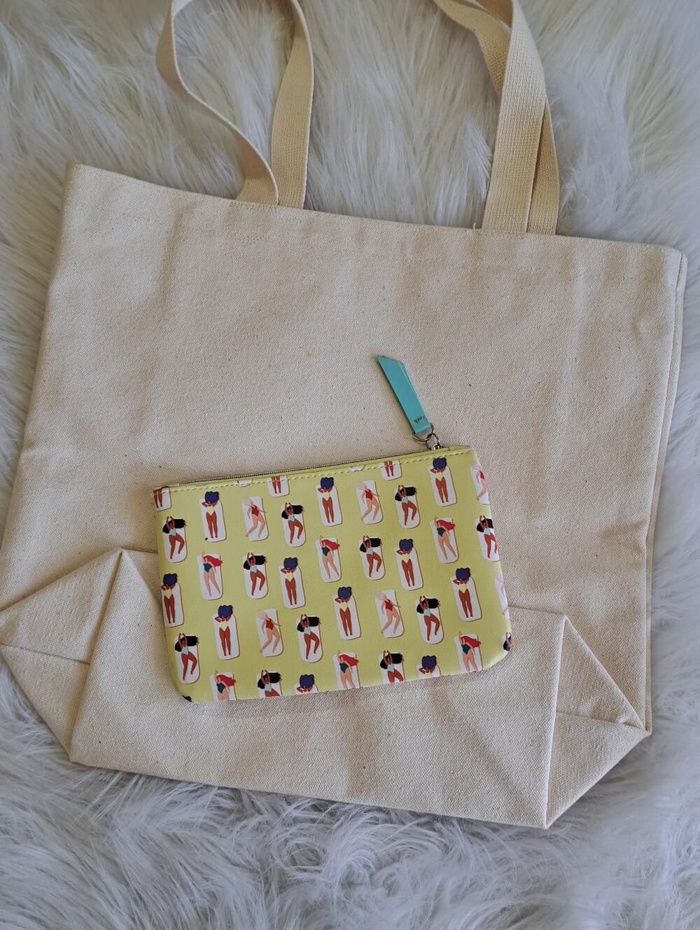Midsz Canvas Tote From Carmel Bay - Picture 8 of 9